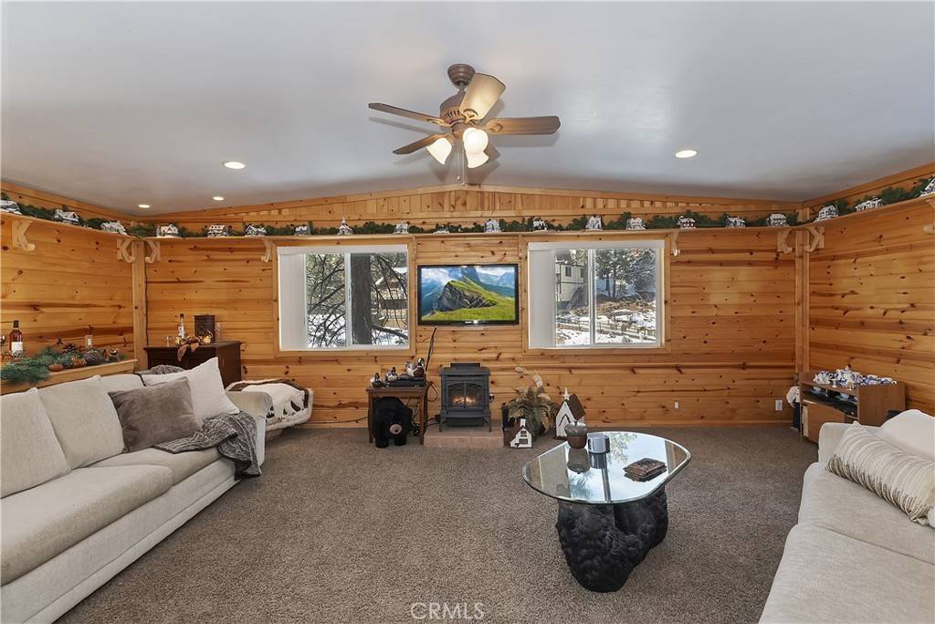 Big Bear City, CA 92314,1004 White Mountain DR