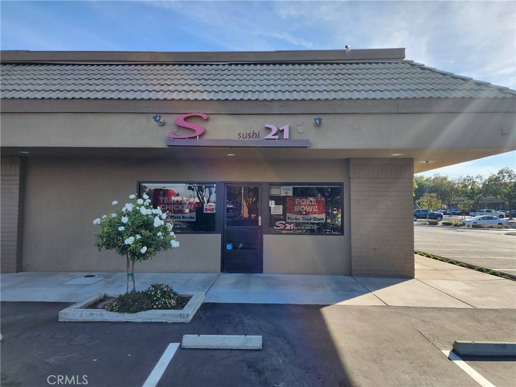 Fresno, CA 93710,5754 N 1st ST