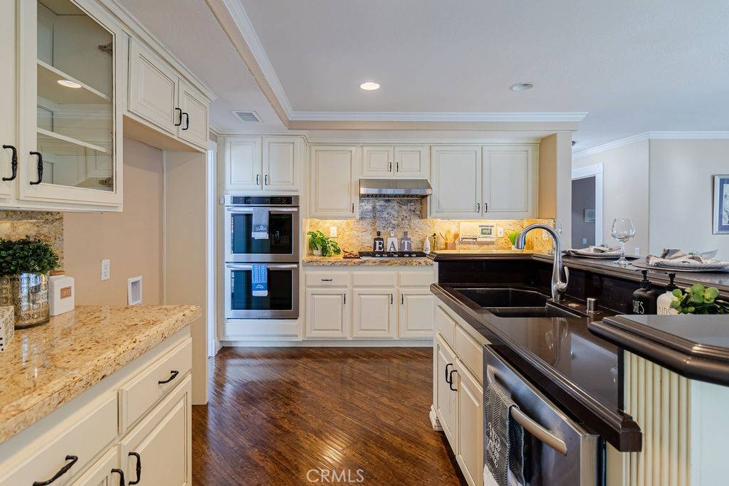 Corona, CA 92882,1430 Tanglewood DR