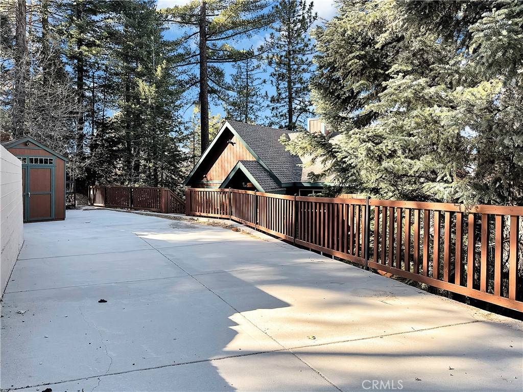 Lake Arrowhead, CA 92352,1381 Evergreen LN