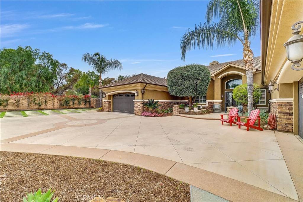 Corona, CA 92882,2480 Oak AVE