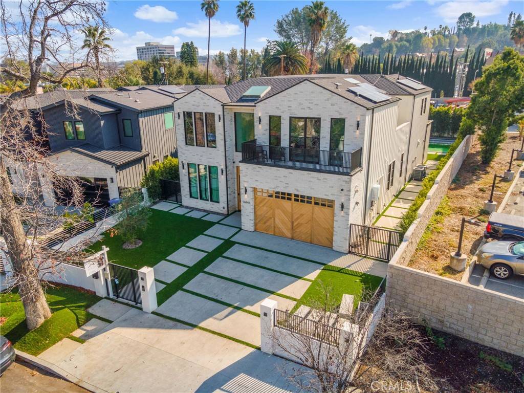 Encino, CA 91436,16846 Addison ST