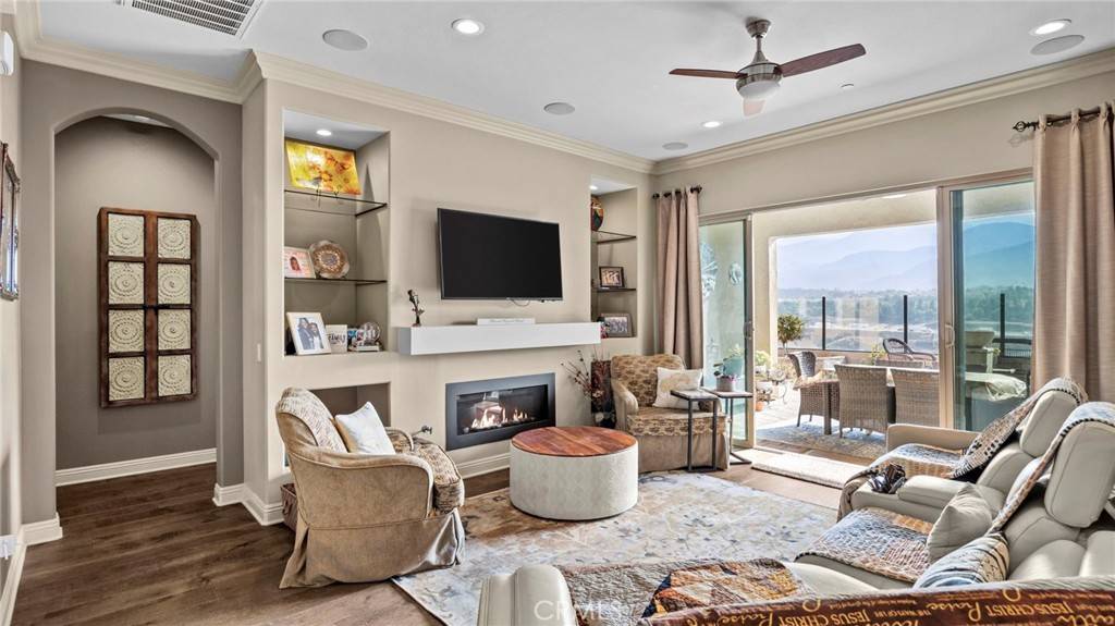 Corona, CA 92883,24577 Overlook DR