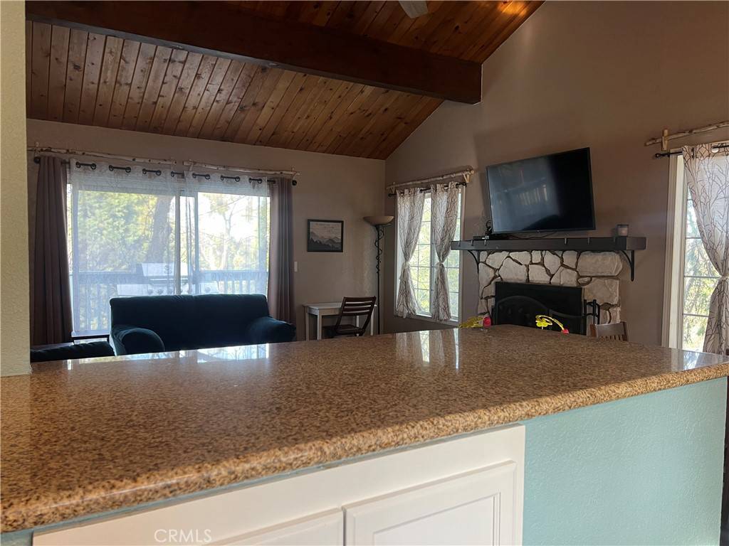 22365 Pine DR Cedarpines Park, CA 92322