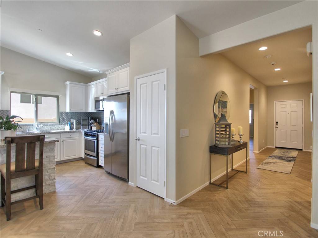 245 Country Club DR Calimesa, CA 92320