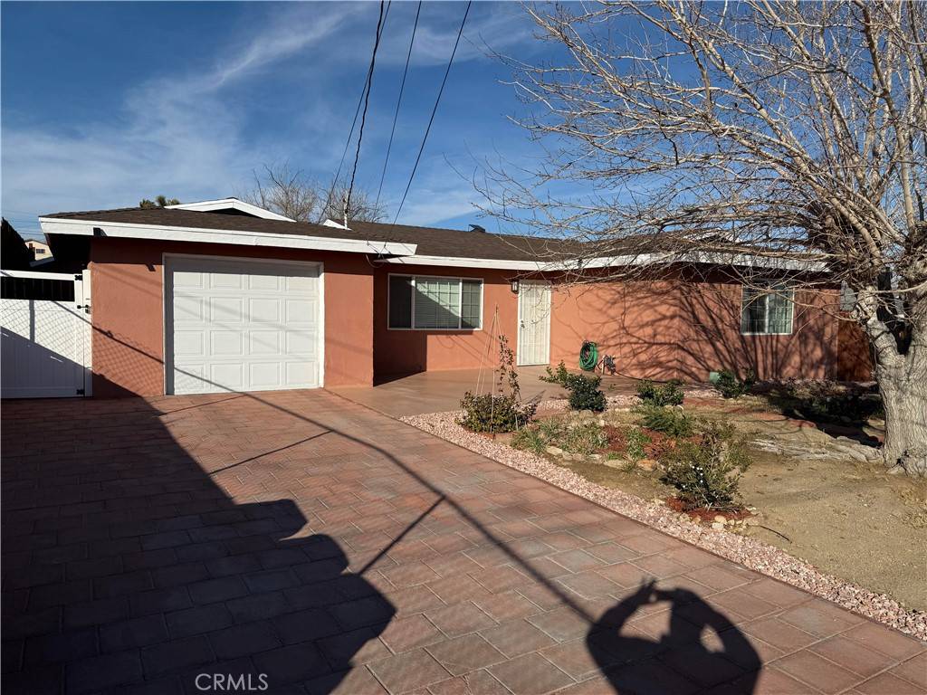Victorville, CA 92395,16398 Midway ST