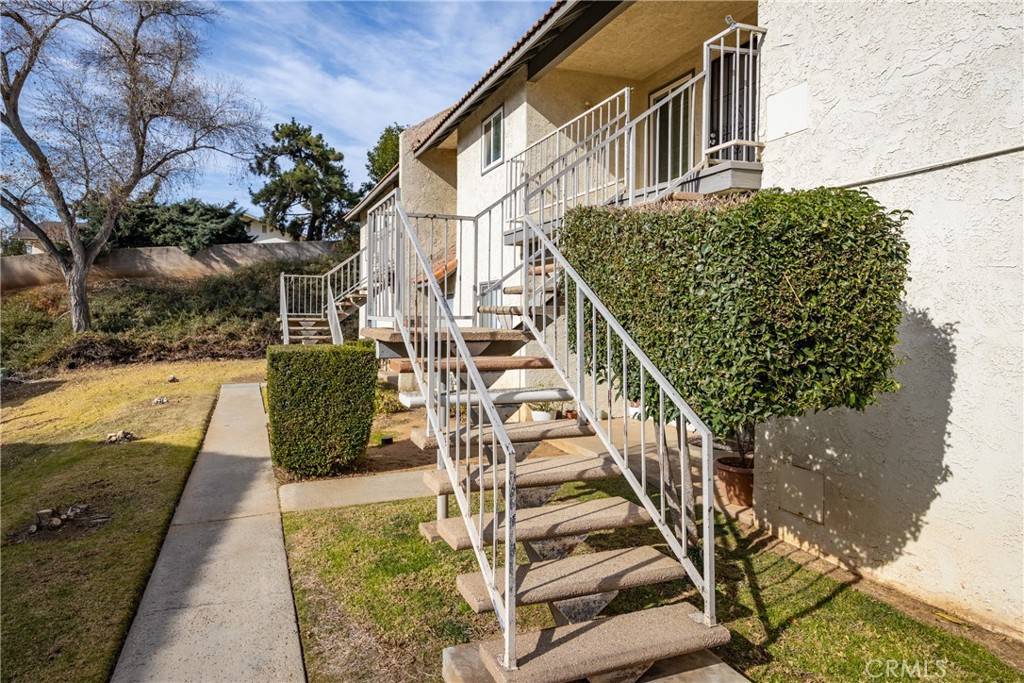 Calimesa, CA 92320,35172 Mesa Grande DR