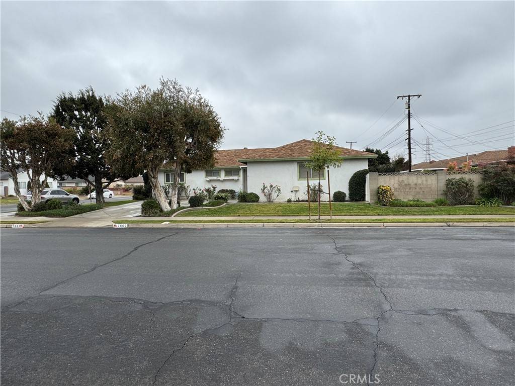 Buena Park, CA 90620,7660 Lee DR