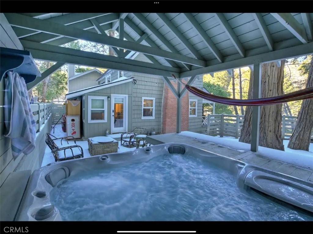 Lake Arrowhead, CA 92352,855 Lake DR