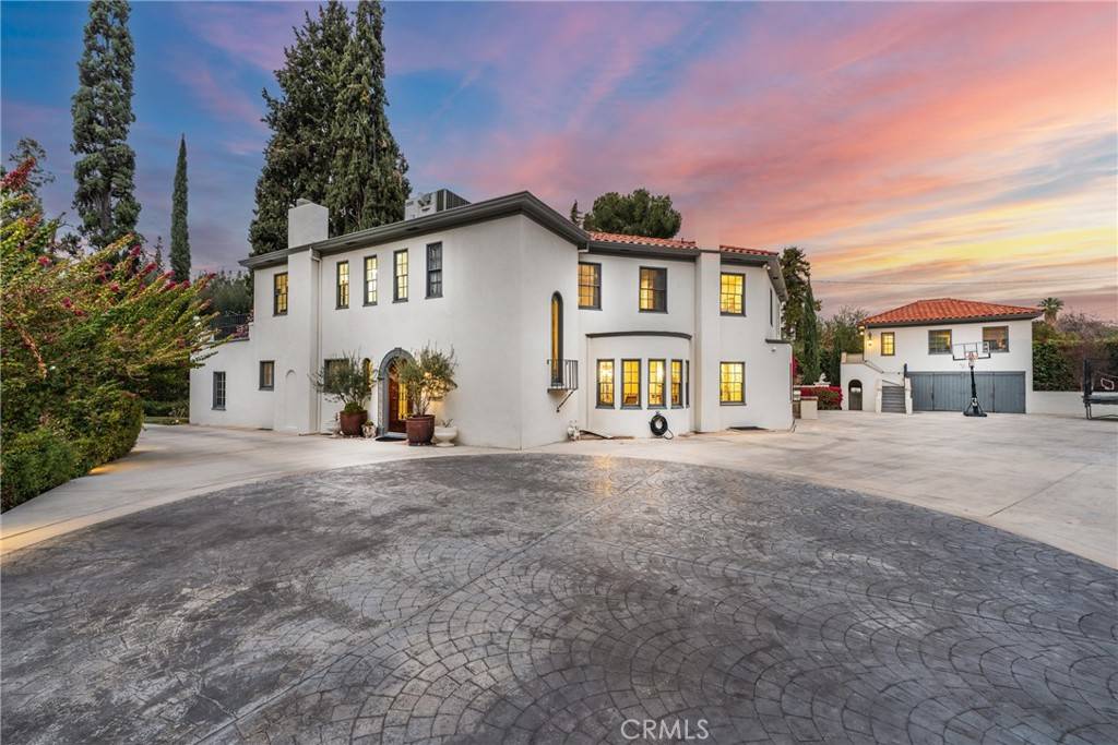 Redlands, CA 92373,1205 W Highland AVE