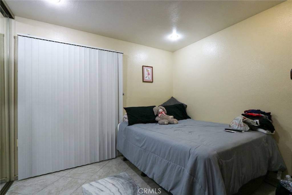 602 W Alpine Ave Santa Ana, CA 92707