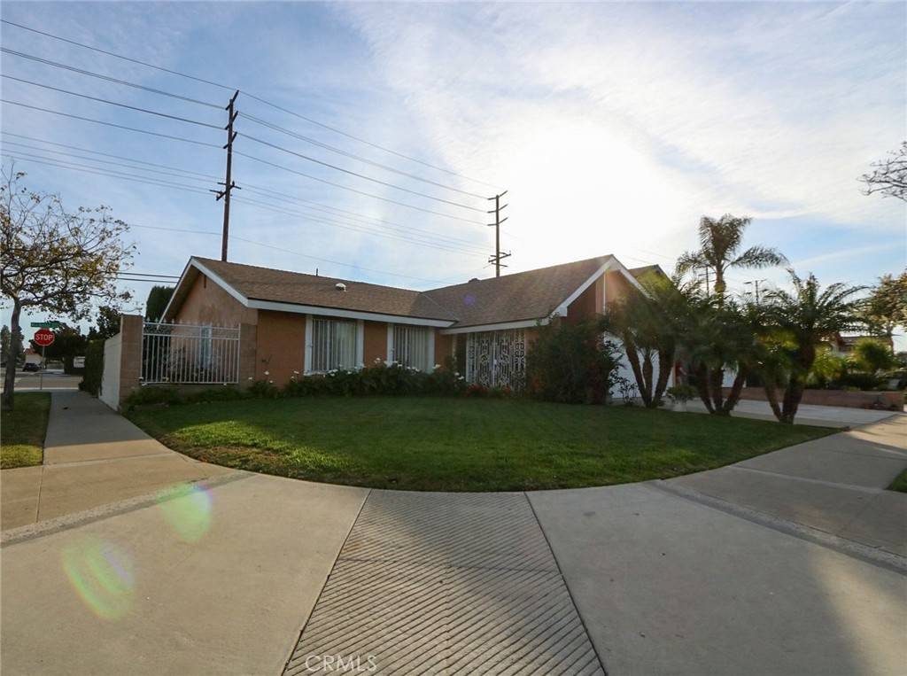 Santa Ana, CA 92707,602 W Alpine Ave