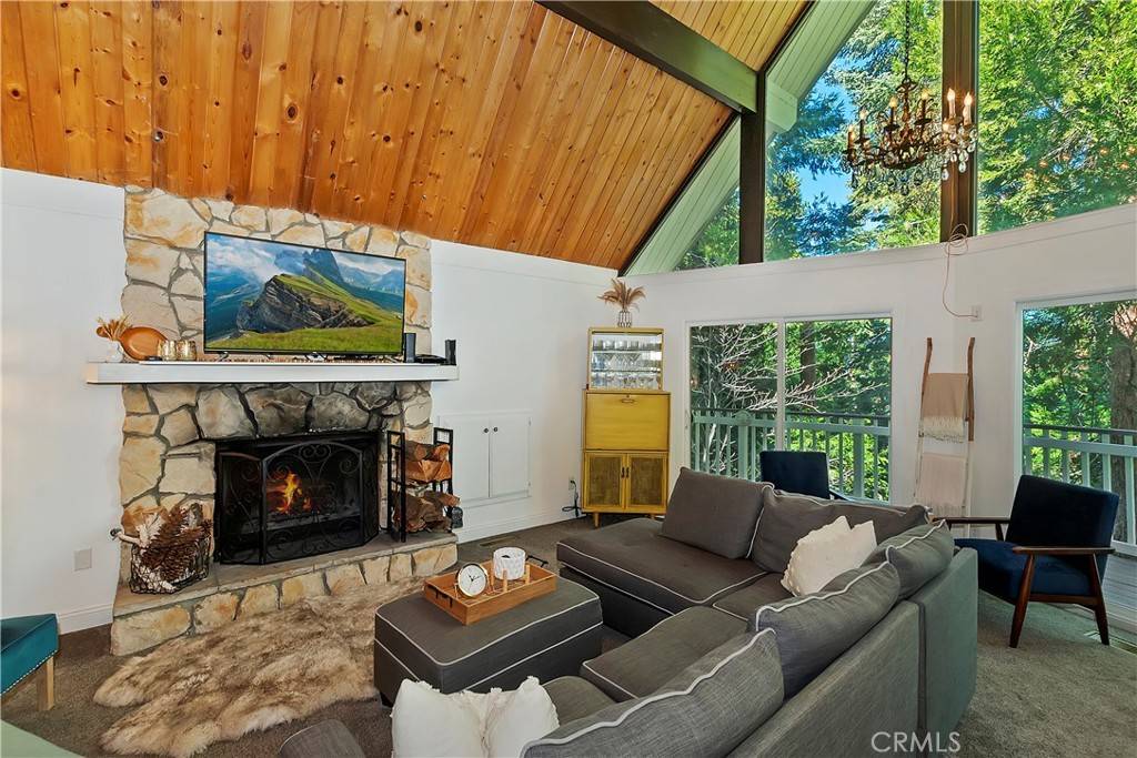 Lake Arrowhead, CA 92352,28597 Wabash DR