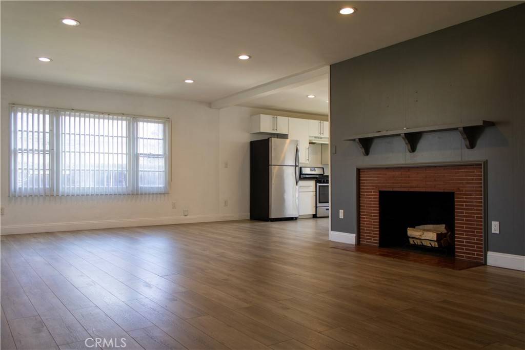 Bakersfield, CA 93305,101 Oregon ST