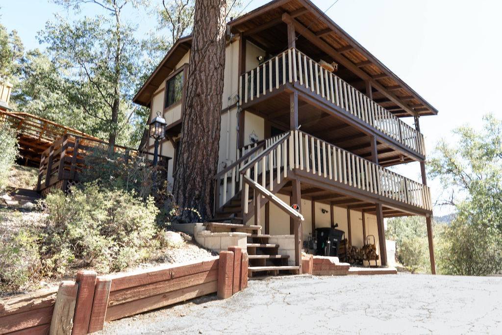 Big Bear, CA 92314,961 Villa Grove AVE