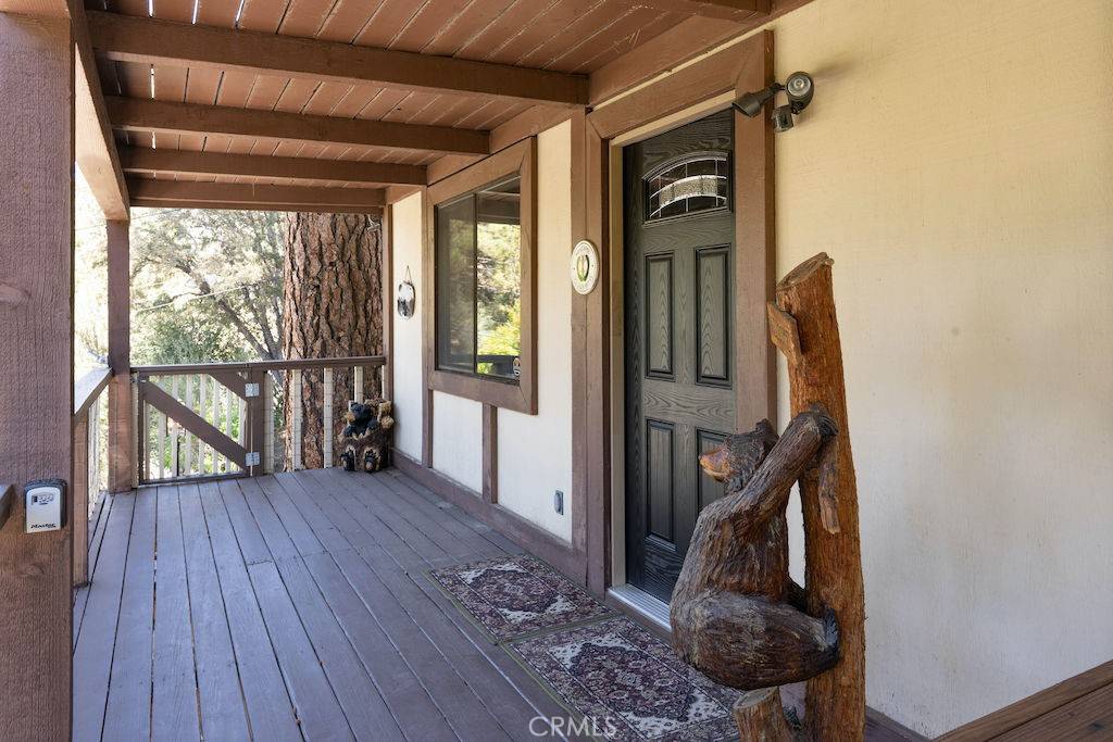 Big Bear, CA 92314,961 Villa Grove AVE