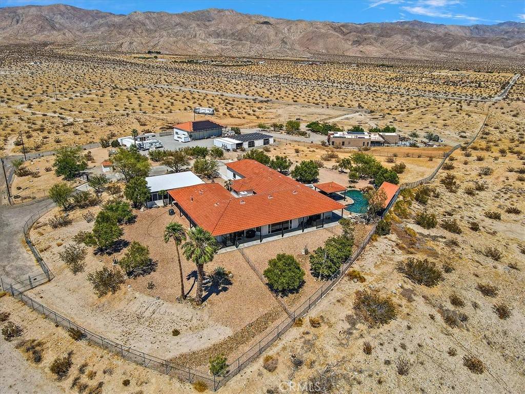 Desert Hot Springs, CA 92241,15690 Vista CIR