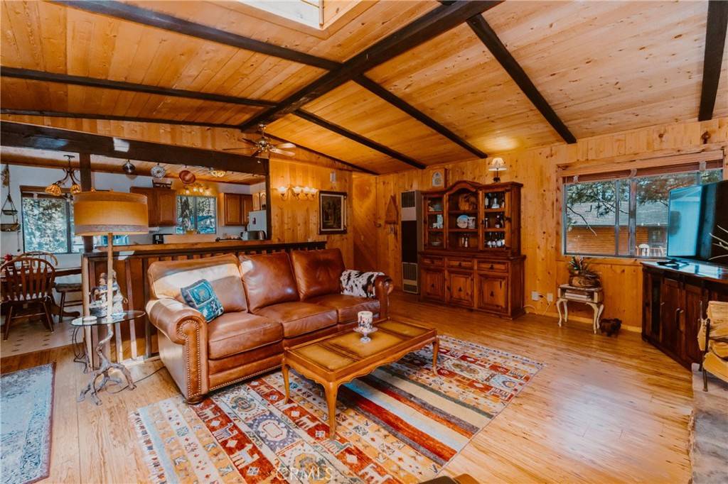 Big Bear City, CA 92314,1971 Fern LN