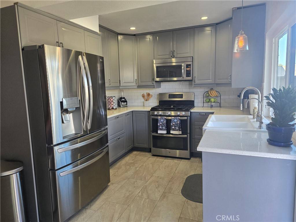Stanton, CA 90680,12403 Westcliff DR