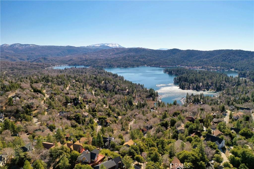 Lake Arrowhead, CA 92352,0 Alpen DR