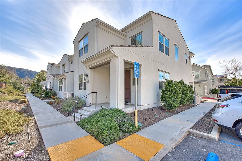 Corona, CA 92883,2625 Verna DR #116