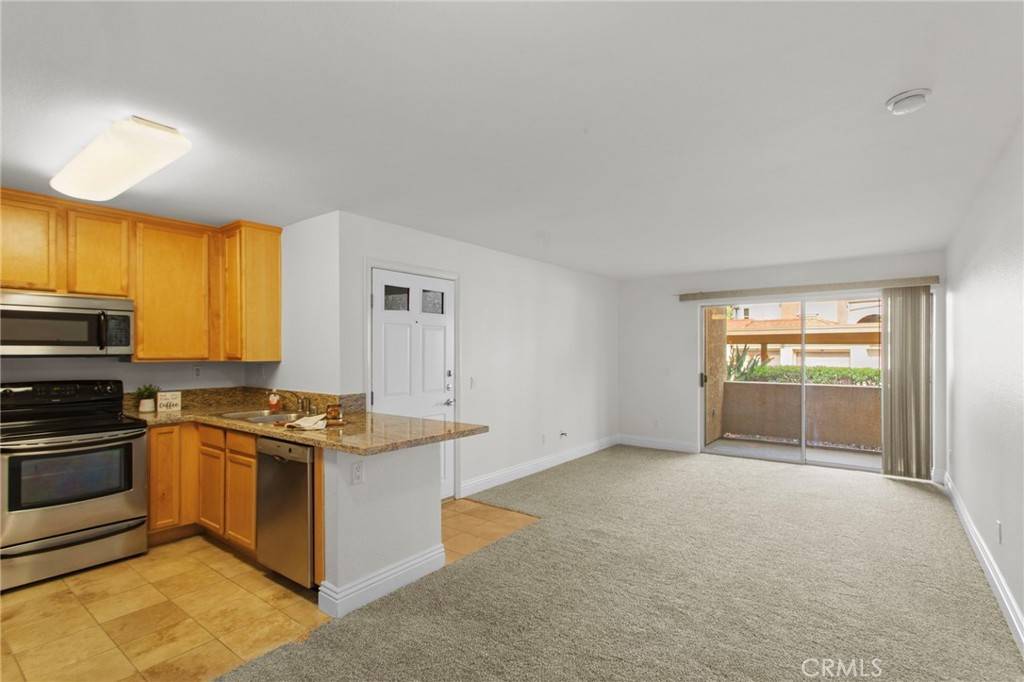 Corona, CA 92882,2320 Del Mar WAY #105