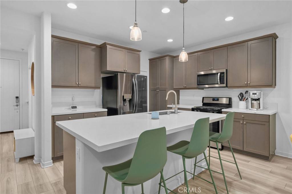 Rancho Cucamonga, CA 91730,11071 Flourish DR