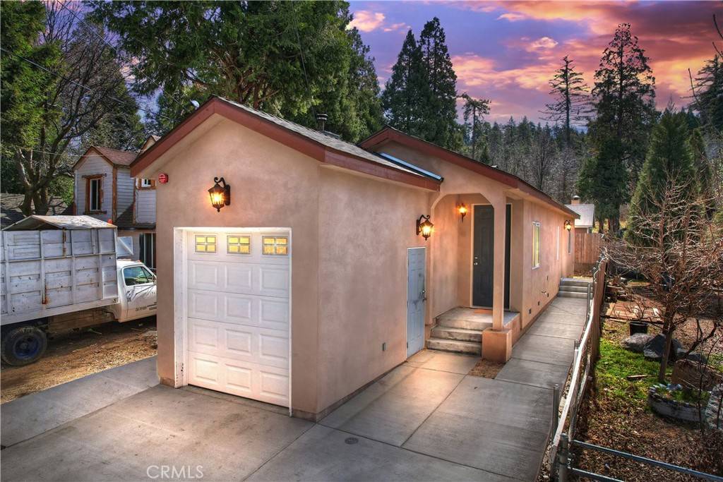 Crestline, CA 92325,22847 Juniper LN
