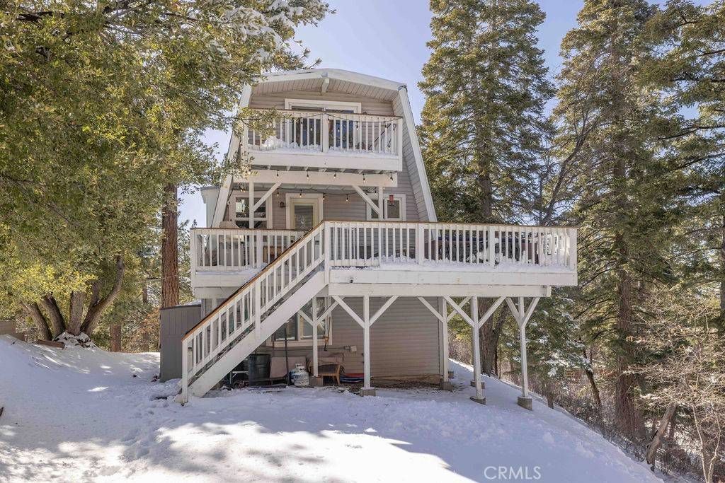 Big Bear Lake, CA 92315,43158 Sunset DR