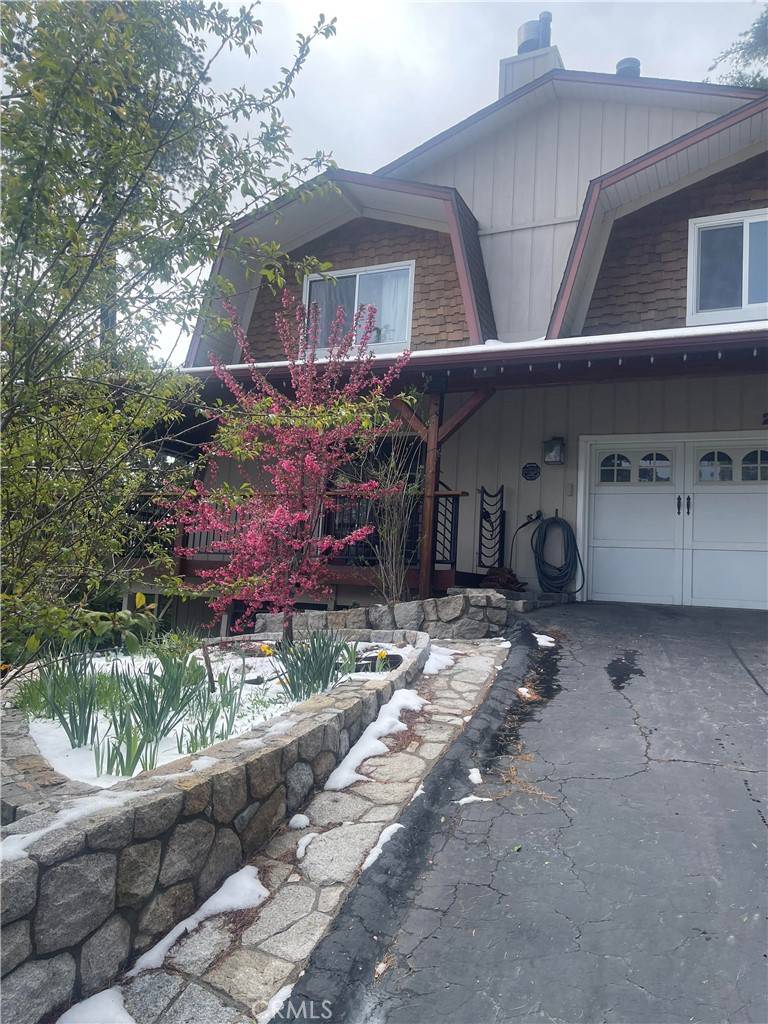 Twin Peaks, CA 92391,26509 Lake Forest DR