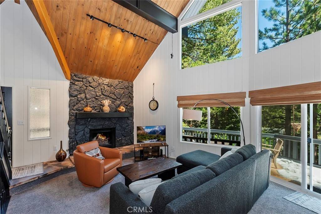 Lake Arrowhead, CA 92352,446 Bel Air DR