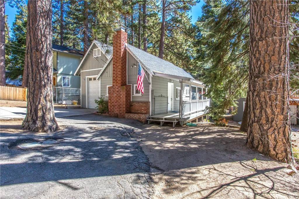 Running Springs, CA 92382,2551 Whispering Pines DR
