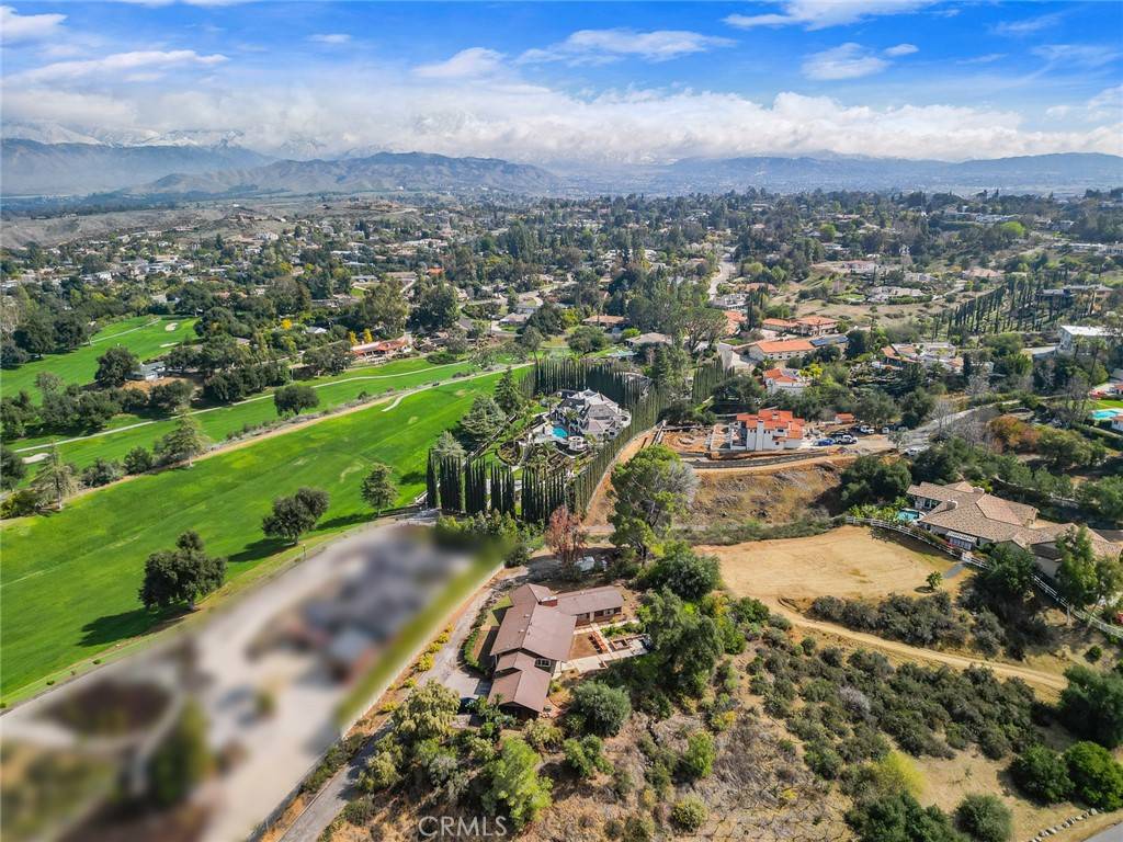Redlands, CA 92373,211 Elder