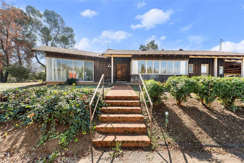 Redlands, CA 92373,211 Elder