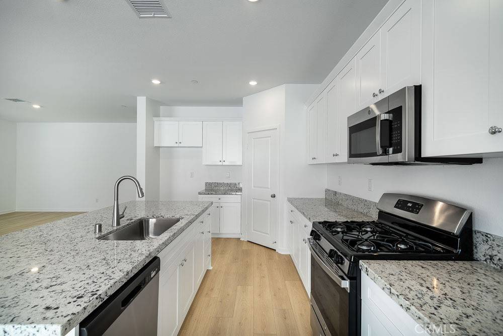 Winchester, CA 92596,32744 Crystal Cove CT