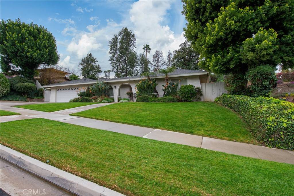 Riverside, CA 92506,1220 Via Vallarta