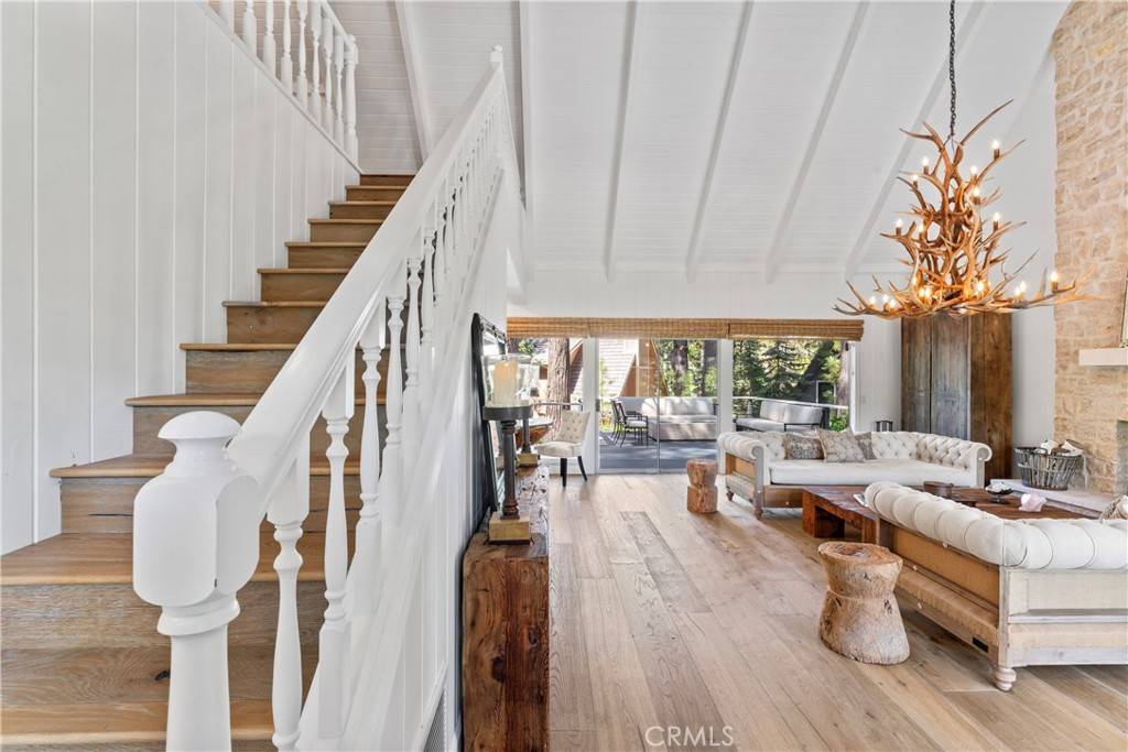 466 Sky View Ridge DR Lake Arrowhead, CA 92352