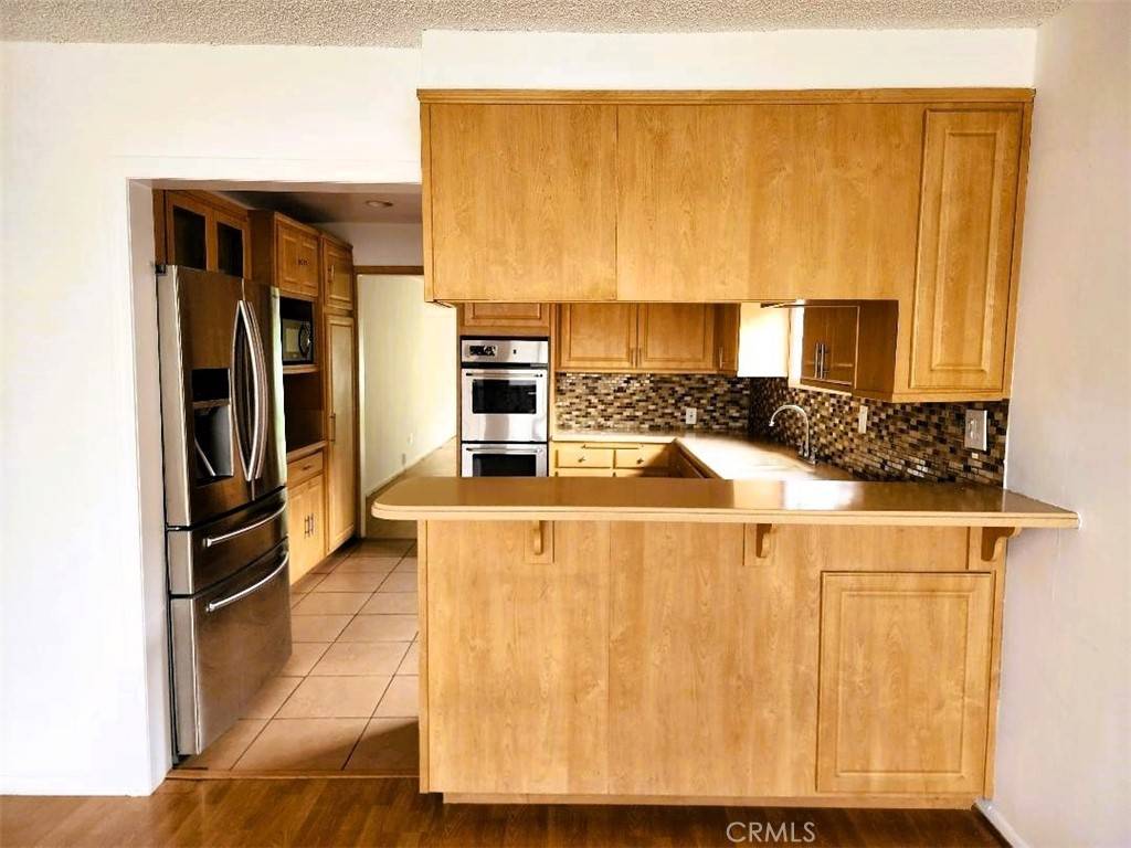 Hawthorne, CA 90250,5174 W 135th ST