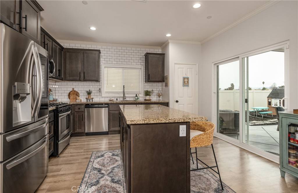 Calimesa, CA 92320,244 Country Club DR