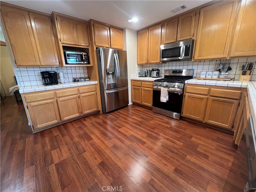 Crestline, CA 92325,385 Wylerhorn DR
