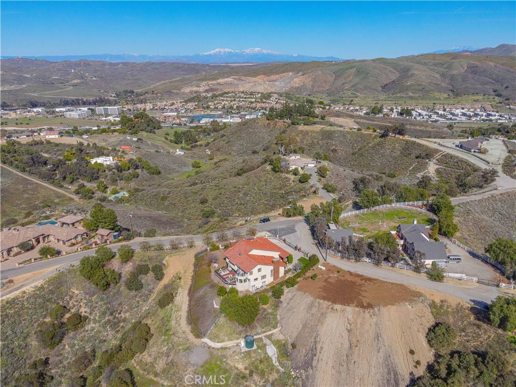 Corona, CA 92883,8053 Weirick RD