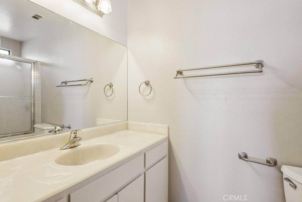 30668 Ferndale DR Running Springs, CA 92382