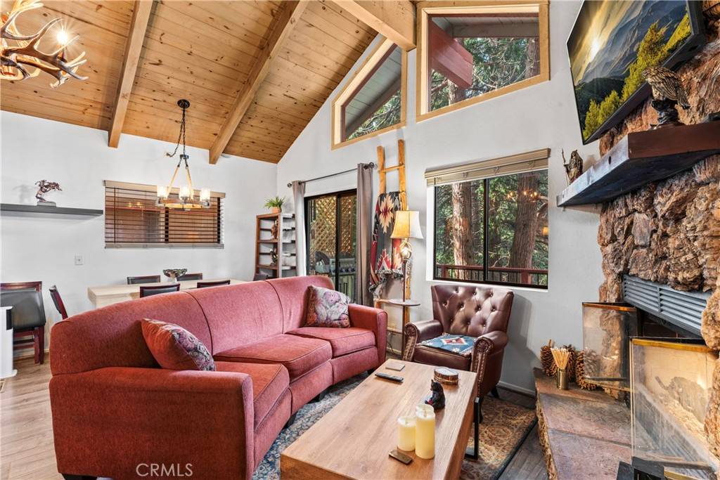 Lake Arrowhead, CA 92352,760 Lake DR