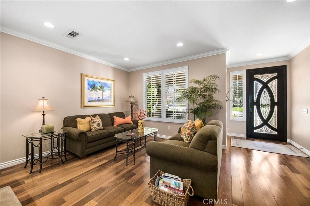 Corona, CA 92883,1699 Spyglass DR