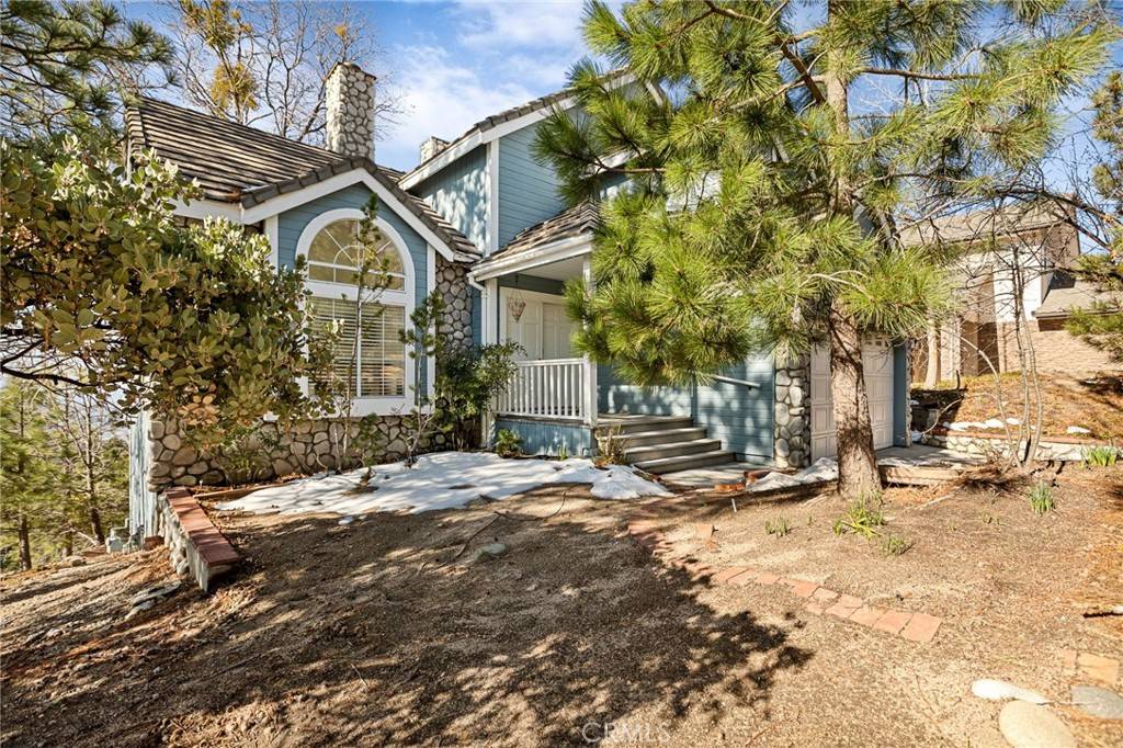 Running Springs, CA 92382,30172 Enchanted WAY