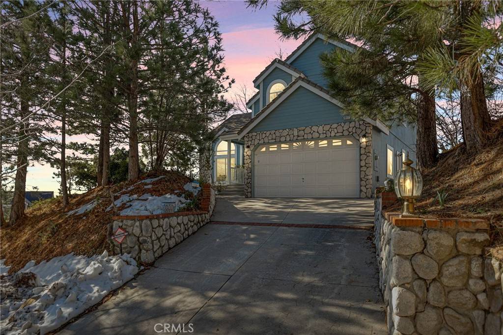 Running Springs, CA 92382,30172 Enchanted WAY