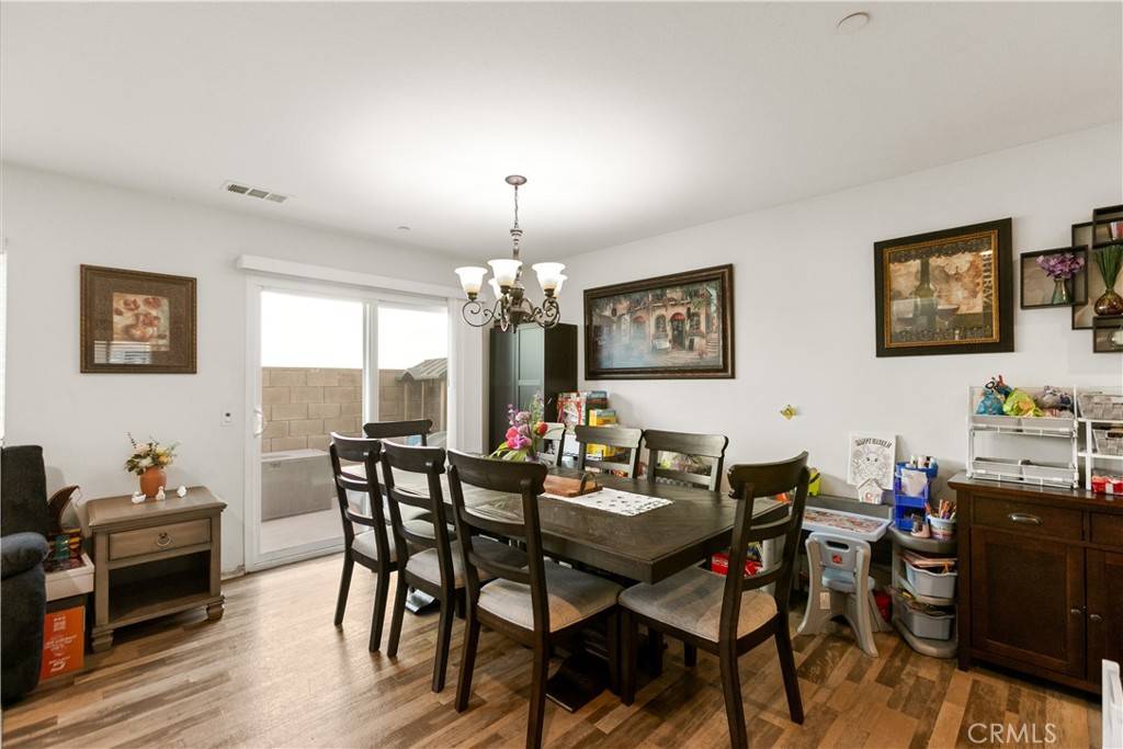 Ontario, CA 91761,2712 E Sarnia ST