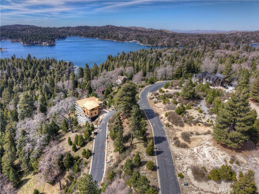Lake Arrowhead, CA 92352,127 Mill Pond DR
