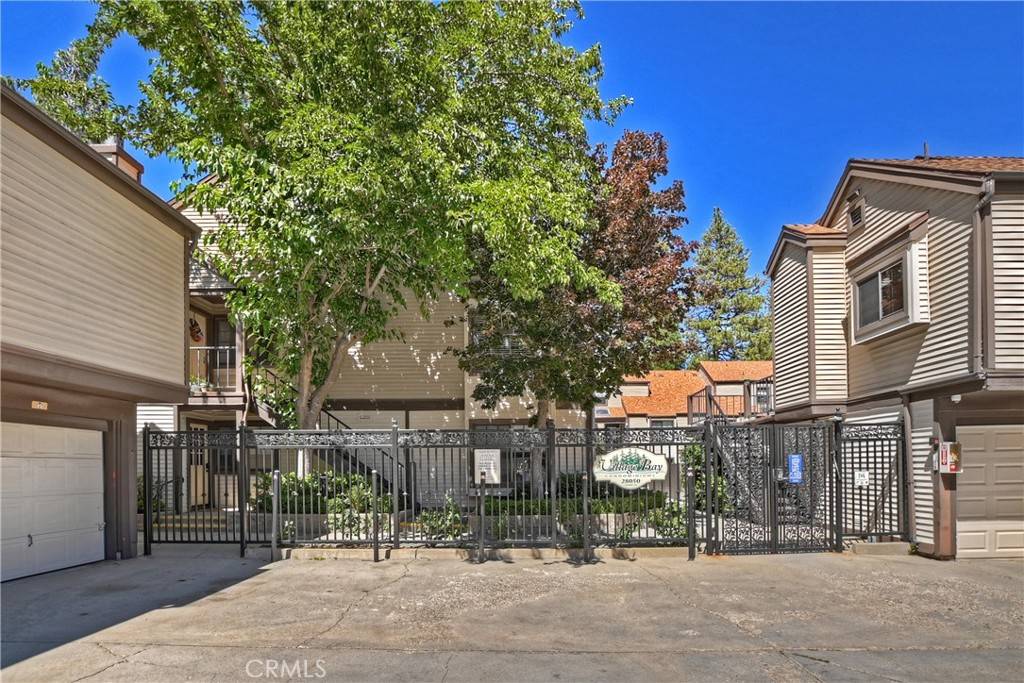 Lake Arrowhead, CA 92352,101 Village Bay #1