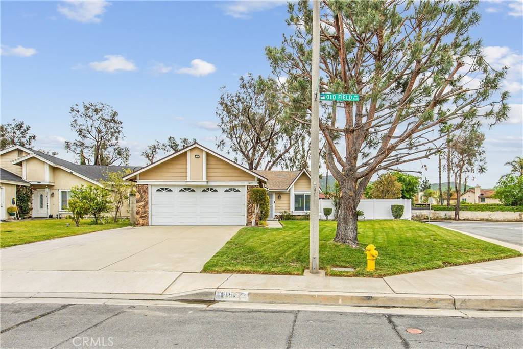 Fontana, CA 92337,11697 Old Field AVE